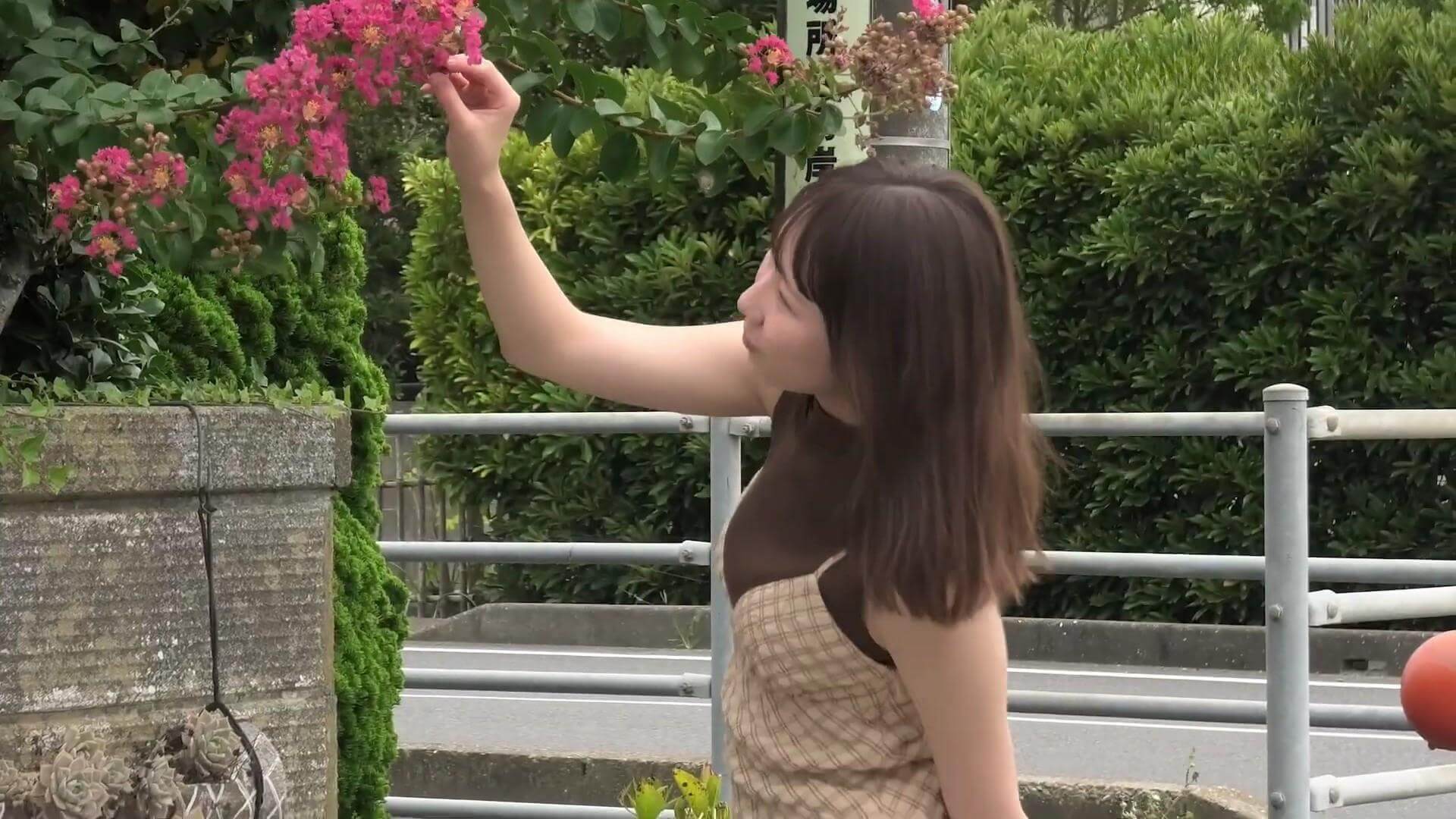 【画像Red Radiance・Charaの水着グラビア!現役JKが魅せるフレッシュボディ 17枚目