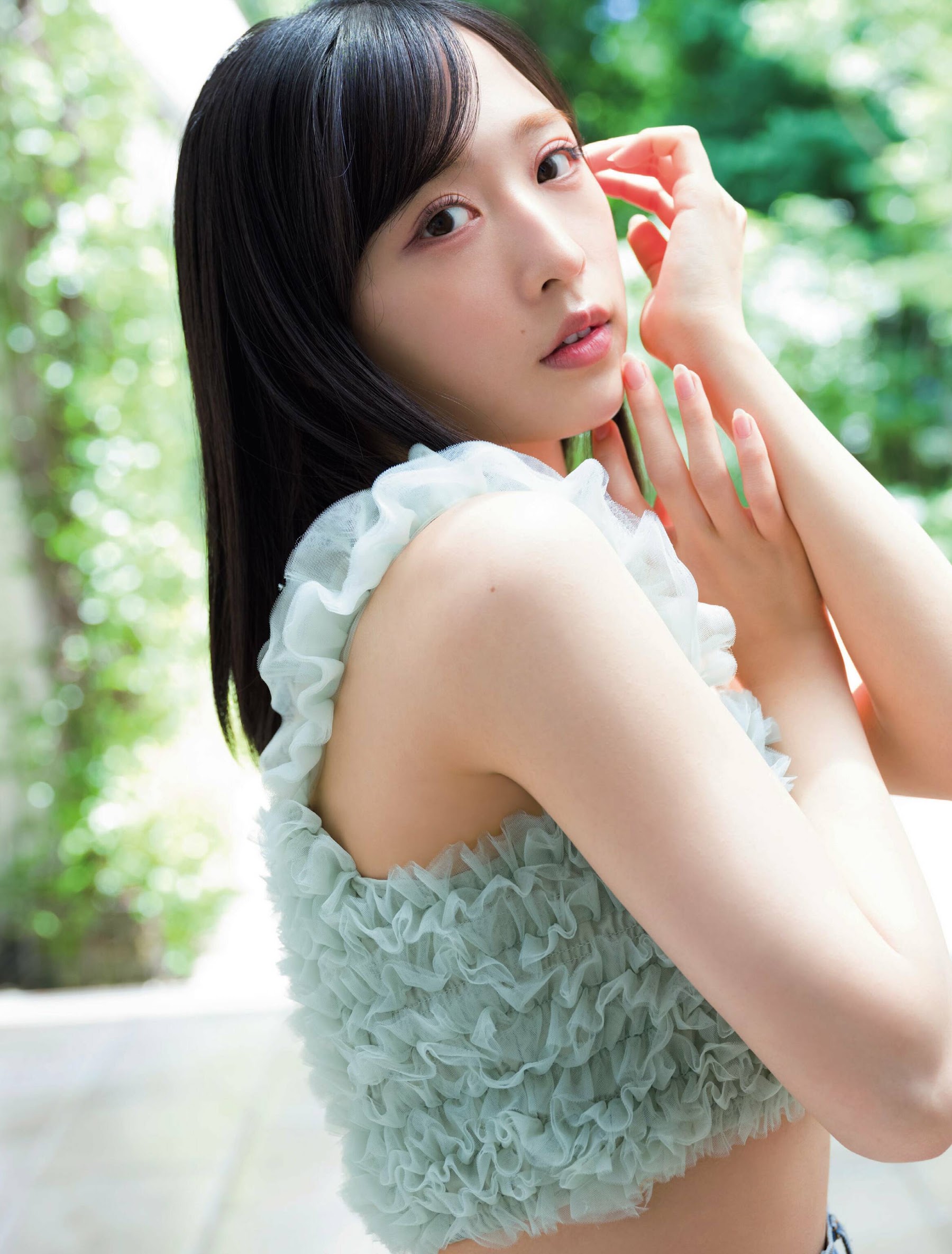 Flash 2024.09.10 No.1745 小栗有以「十年十色」 2枚目
