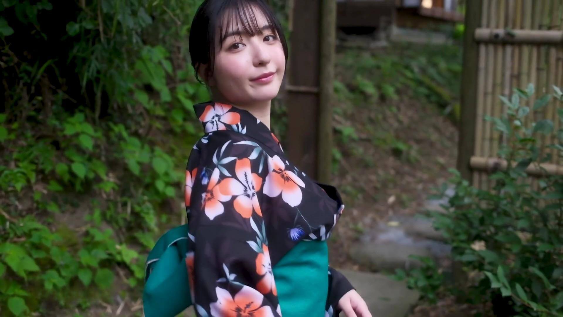 麻倉瑞季の最新水着グラビア厳選!身長150cmに宿る奇跡のプロポーション 28枚目