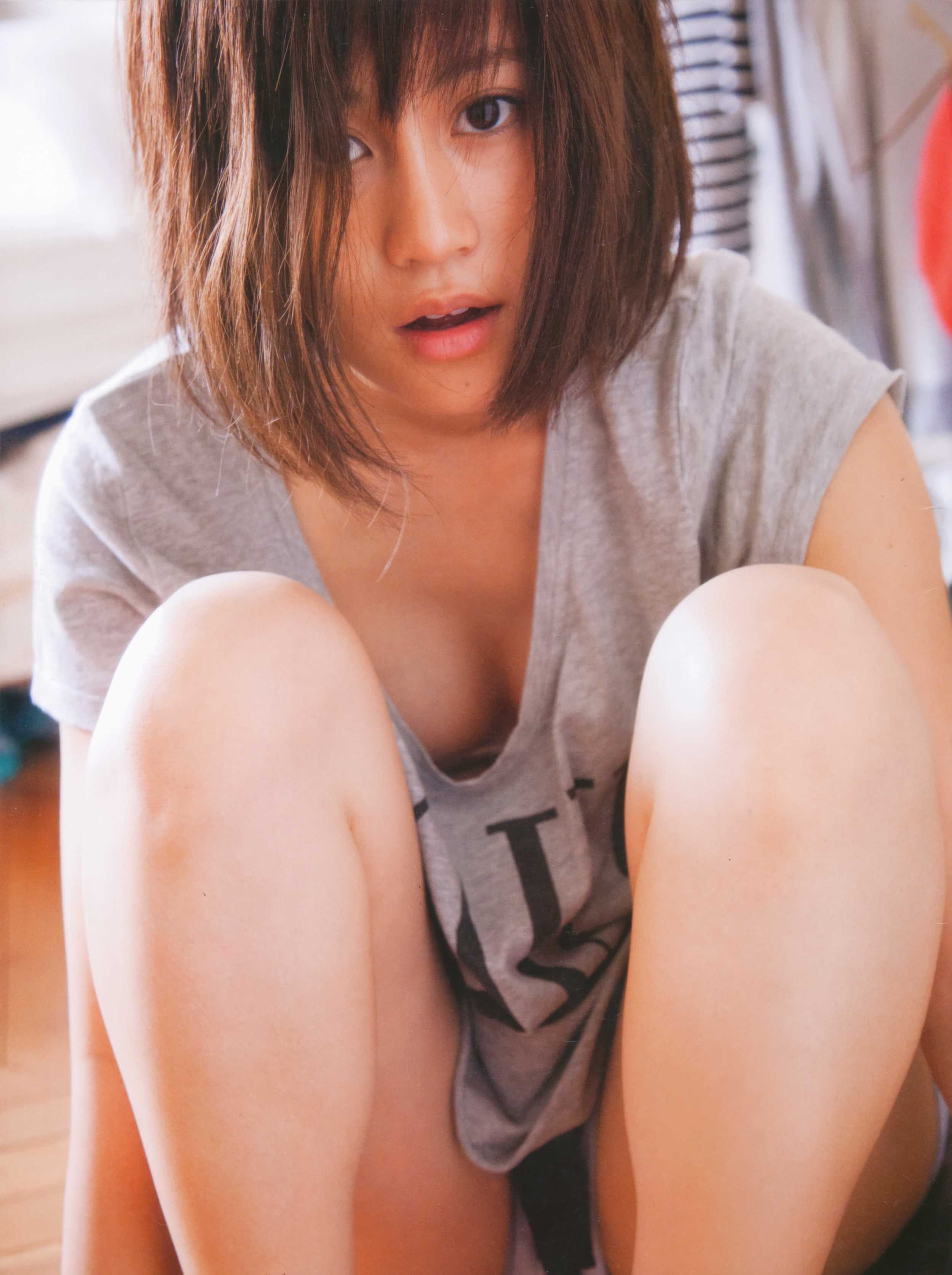 前田敦子の魅力を凝縮した水着姿のフォトギャラリー 2010 4枚目