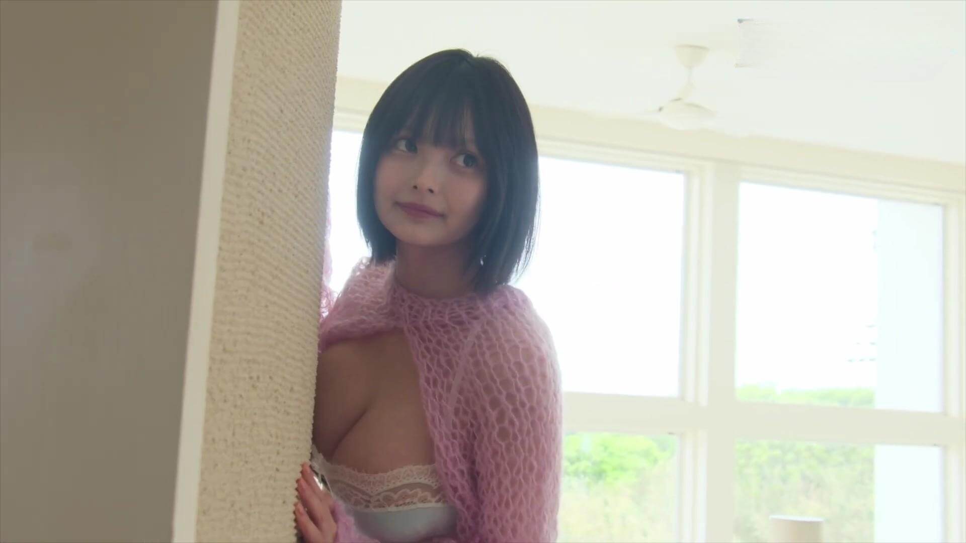 【画像すずらの水着グラビア・ランジェリー姿に釘付け! 1枚目