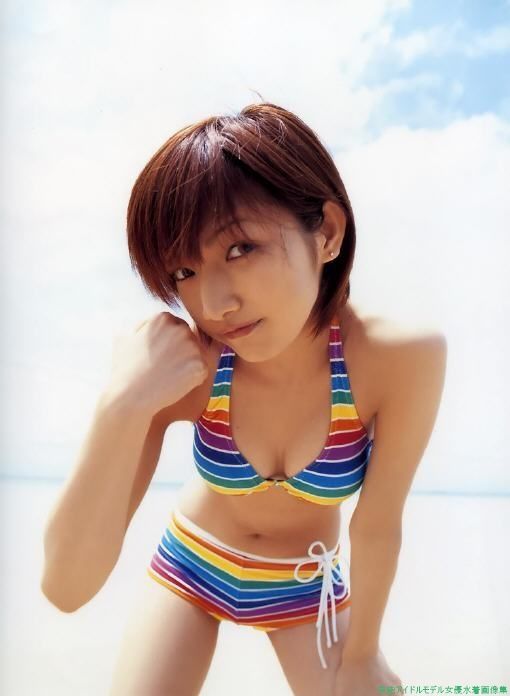 元モーニング娘、後藤真希水着グラビア画像 12枚目