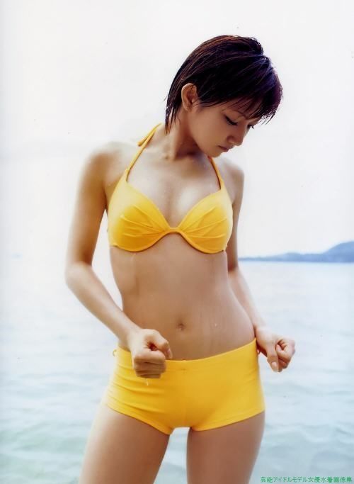元モーニング娘、後藤真希水着グラビア画像 19枚目