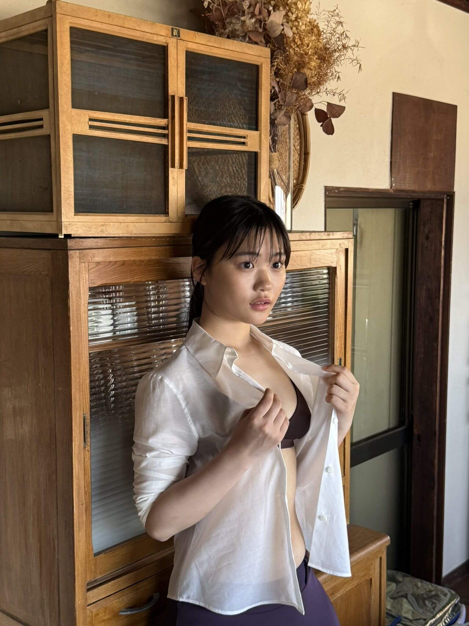 尾茂井奏良の水着グラビア デジタル写真集『中間、地点』も大ヒット! 24枚目