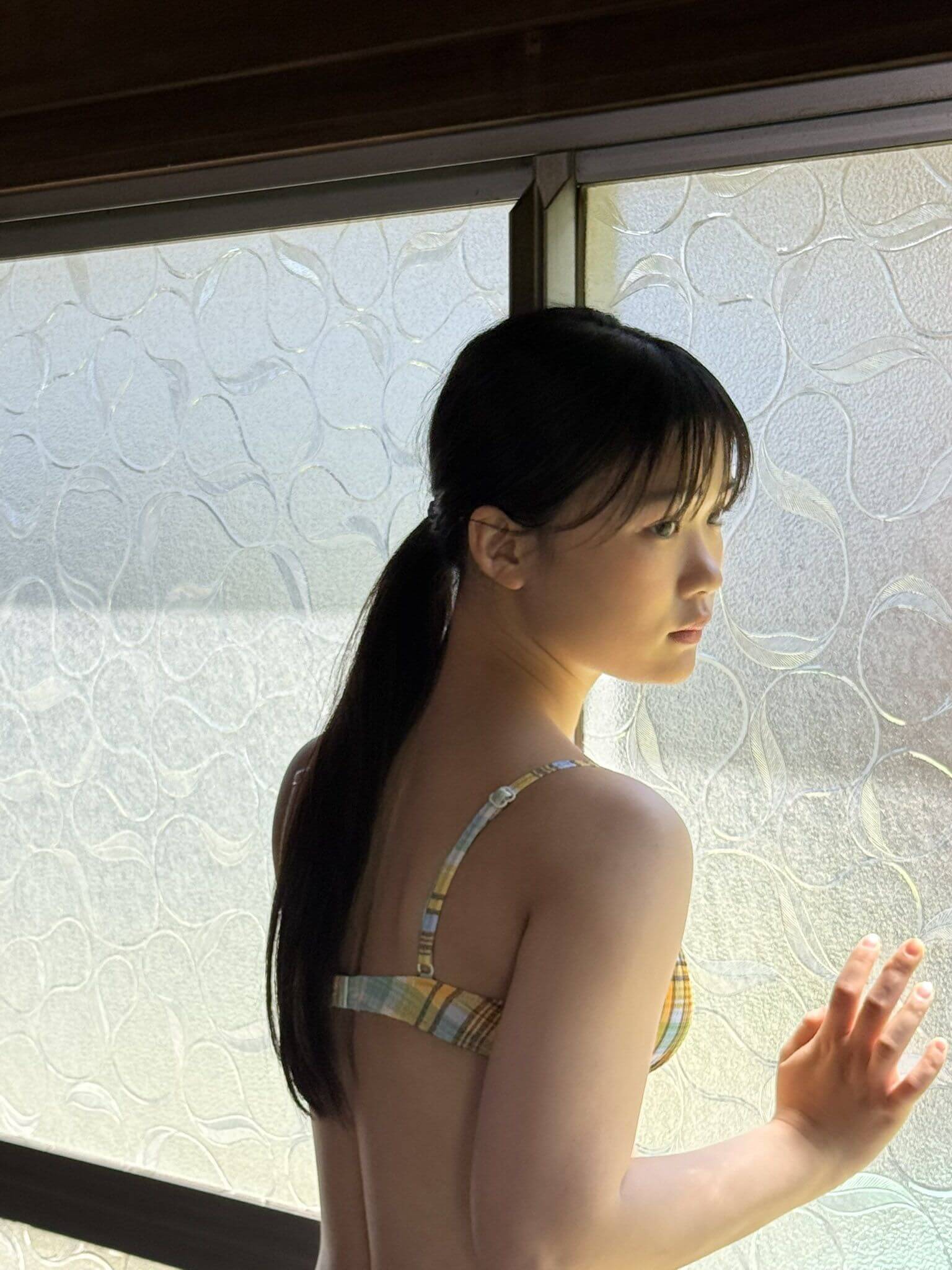 尾茂井奏良の水着グラビア デジタル写真集『中間、地点』も大ヒット! 25枚目