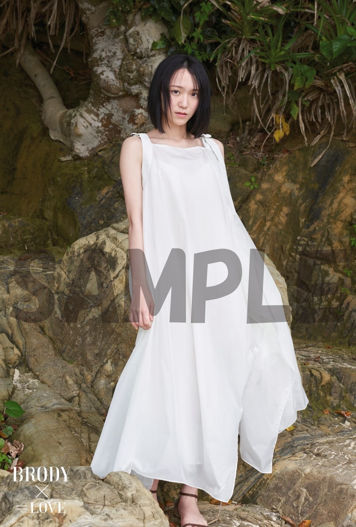 野口衣織 水着グラビア 指原莉乃プロデュースで快進撃中の=LOVEより ふたり目のソロ写真集 2021 11枚目