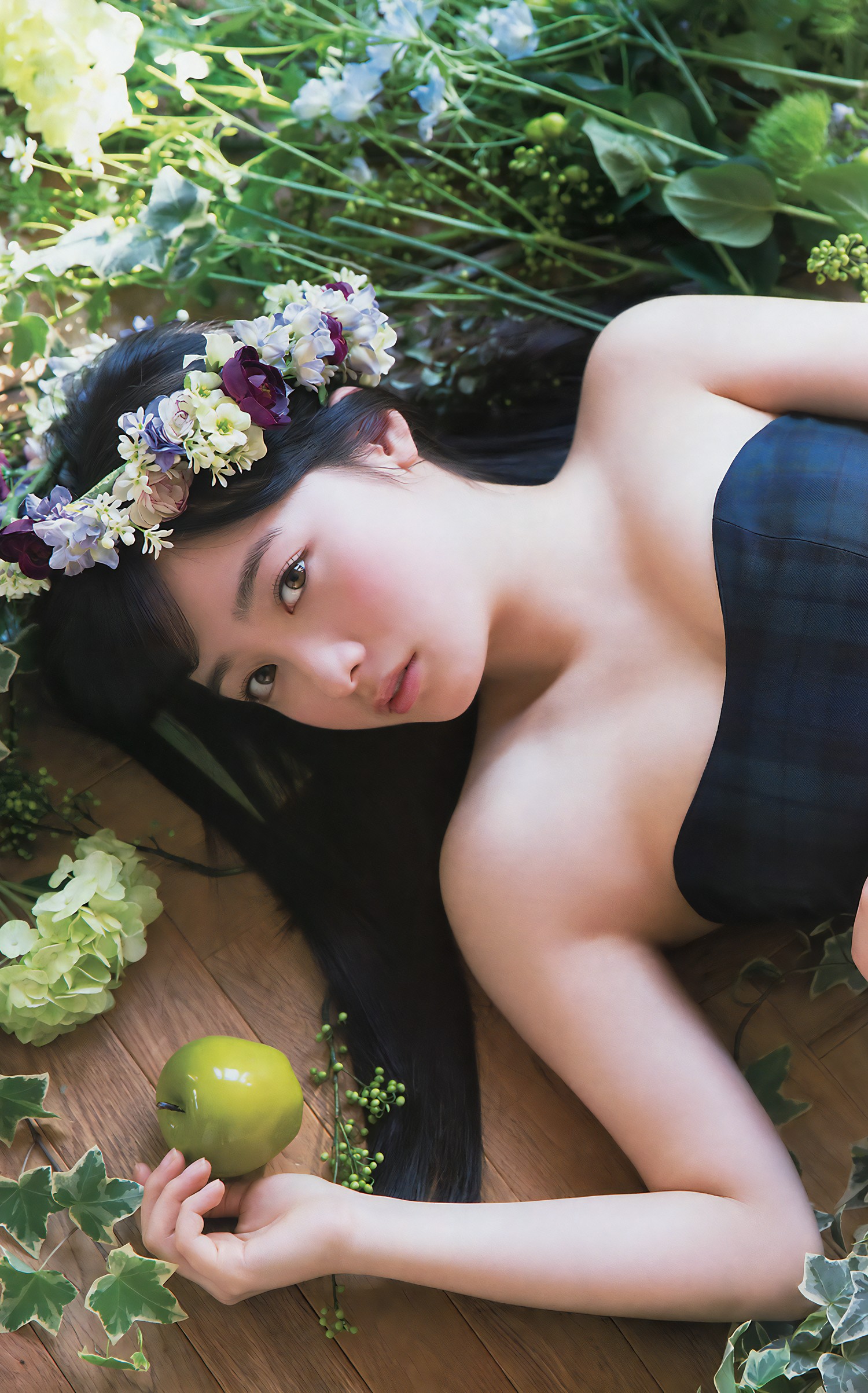 橋本環奈, Young Magazine 2017 No.13 (ヤングマガジン 2017年13号) 7枚目