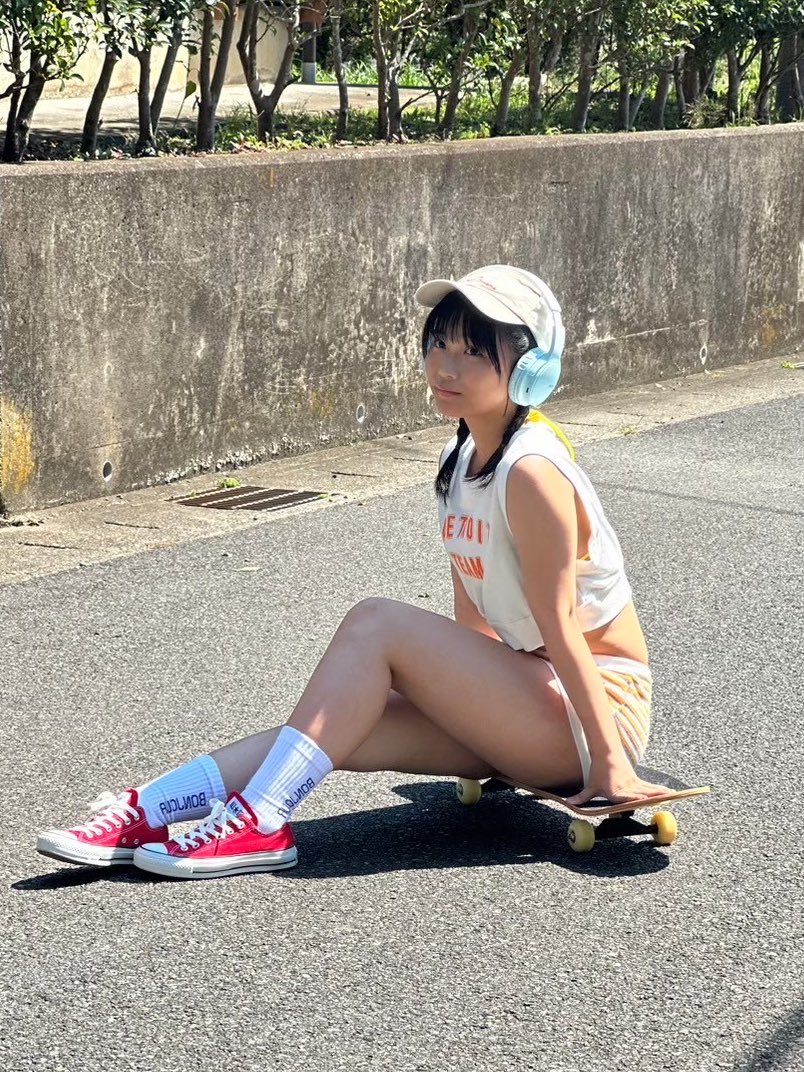 尾茂井奏良 水着画像最新グラビア 29枚目