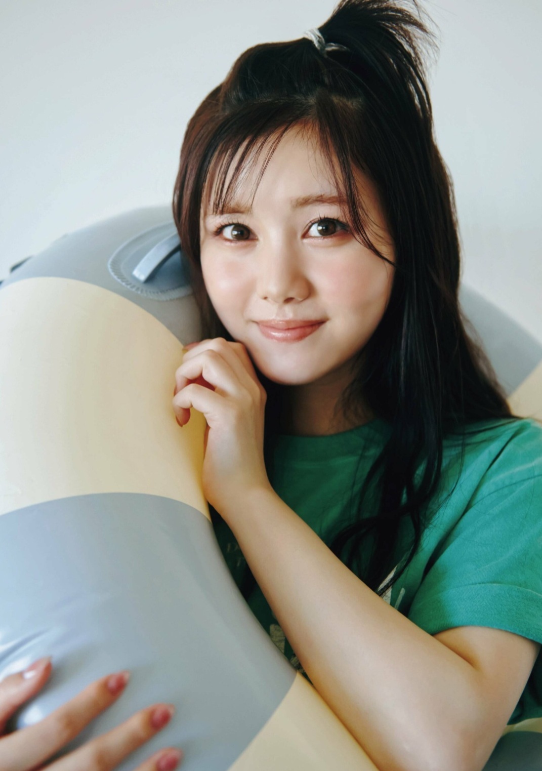 伊藤理々杏(乃木坂46)最新グラビア画像 10枚目