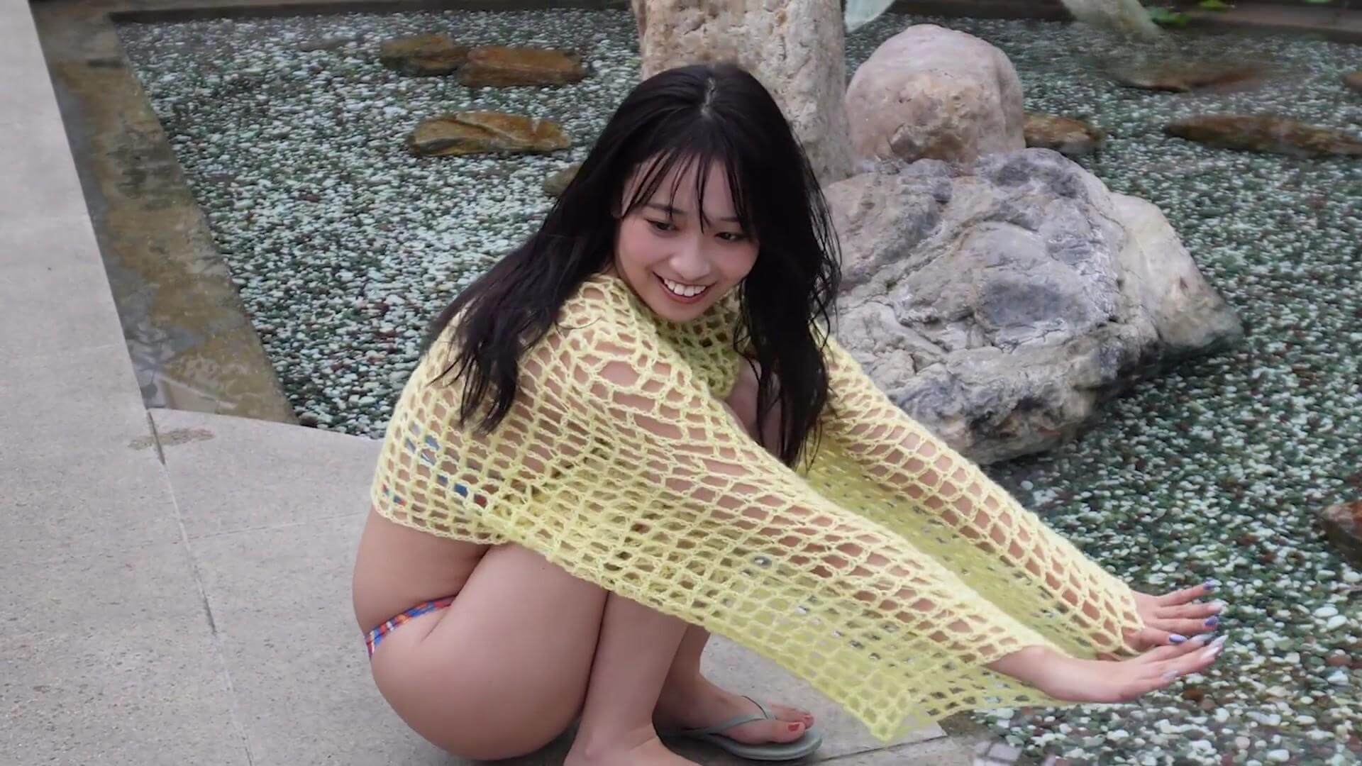 溝端葵さんの最新水着グラビアが話題!抜群のスタイルと魅力 20枚目