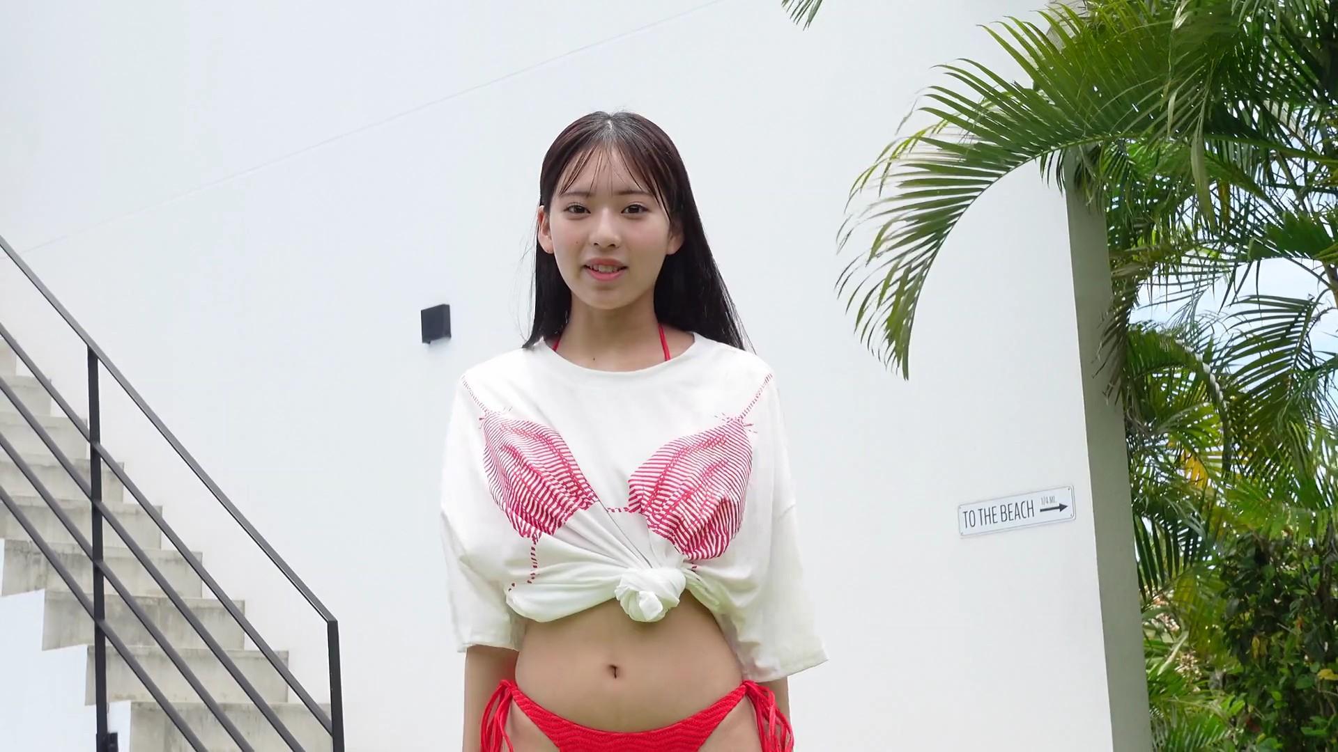 奥村桃夏 初々しい水着姿を披露し「今夏の大本命」として紹介される 26枚目
