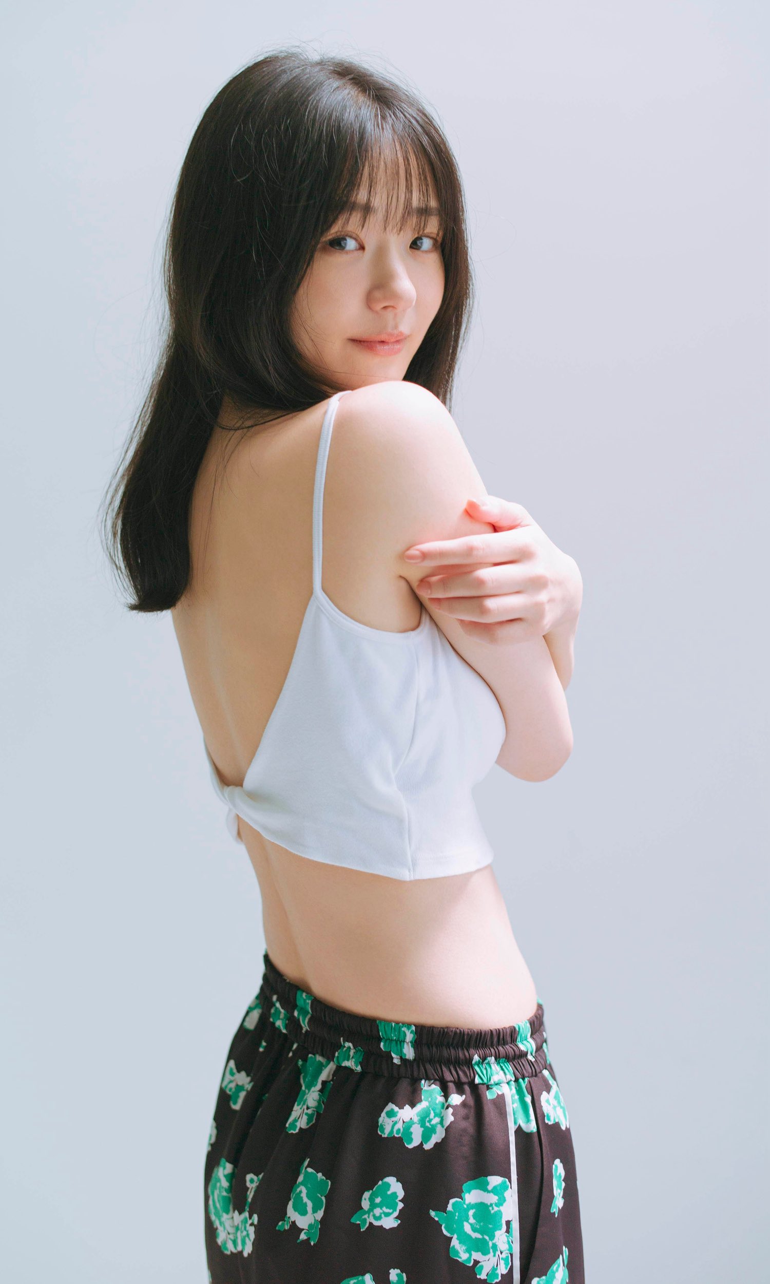 長谷川かすみグラビア画像 1枚目