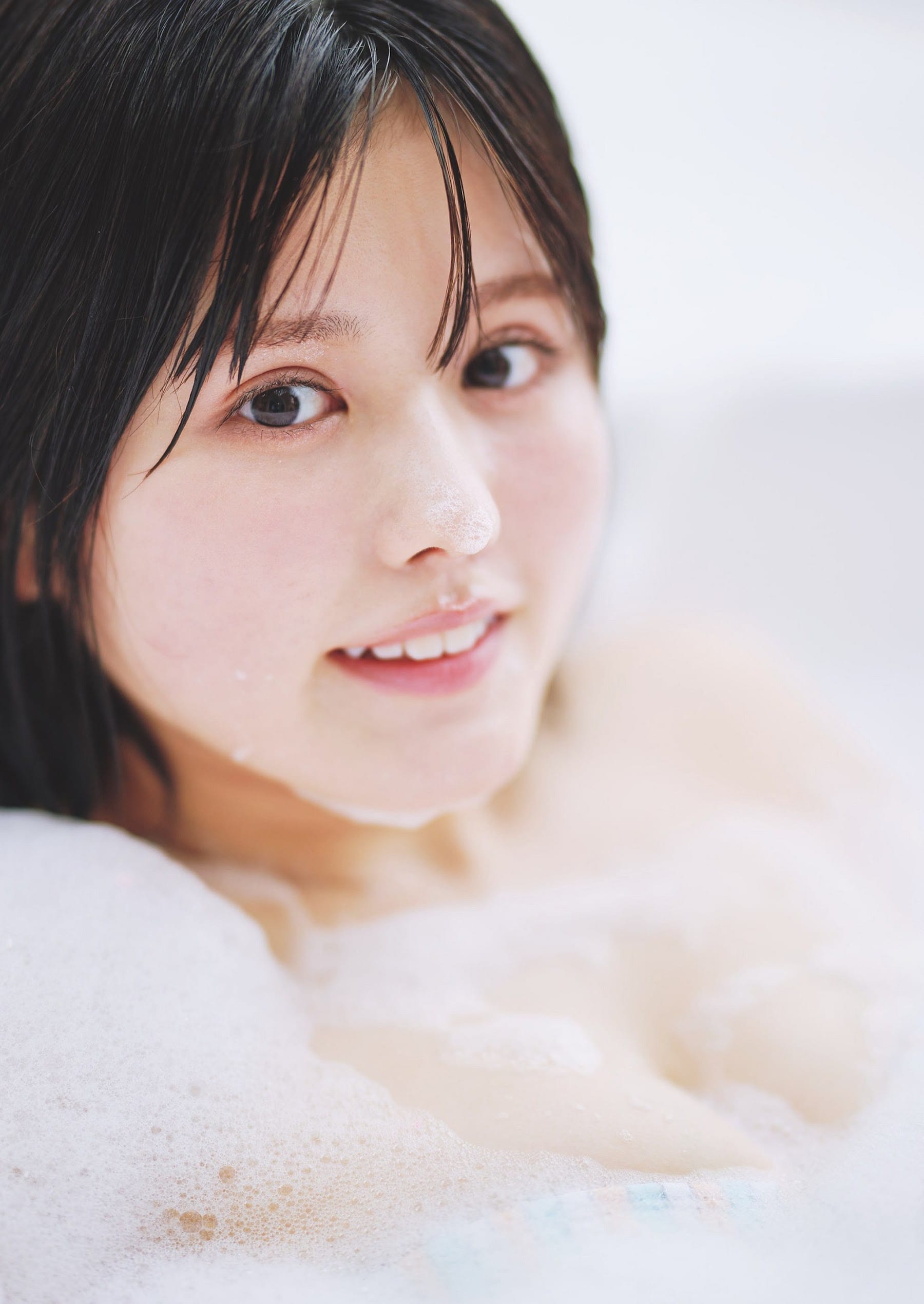 池田レイラが新たなグラビアで見せる その魅力と努力の全貌 7枚目