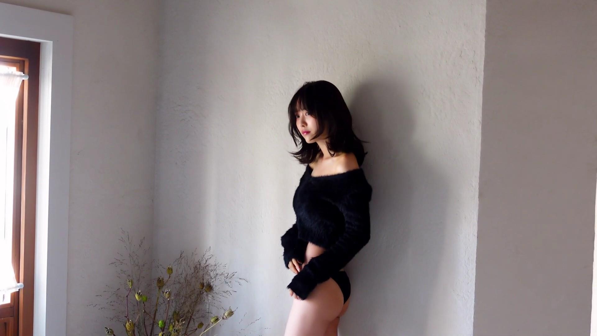 新田さちか 水着画像グラビア 女優・モデルから実業家まで 18枚目