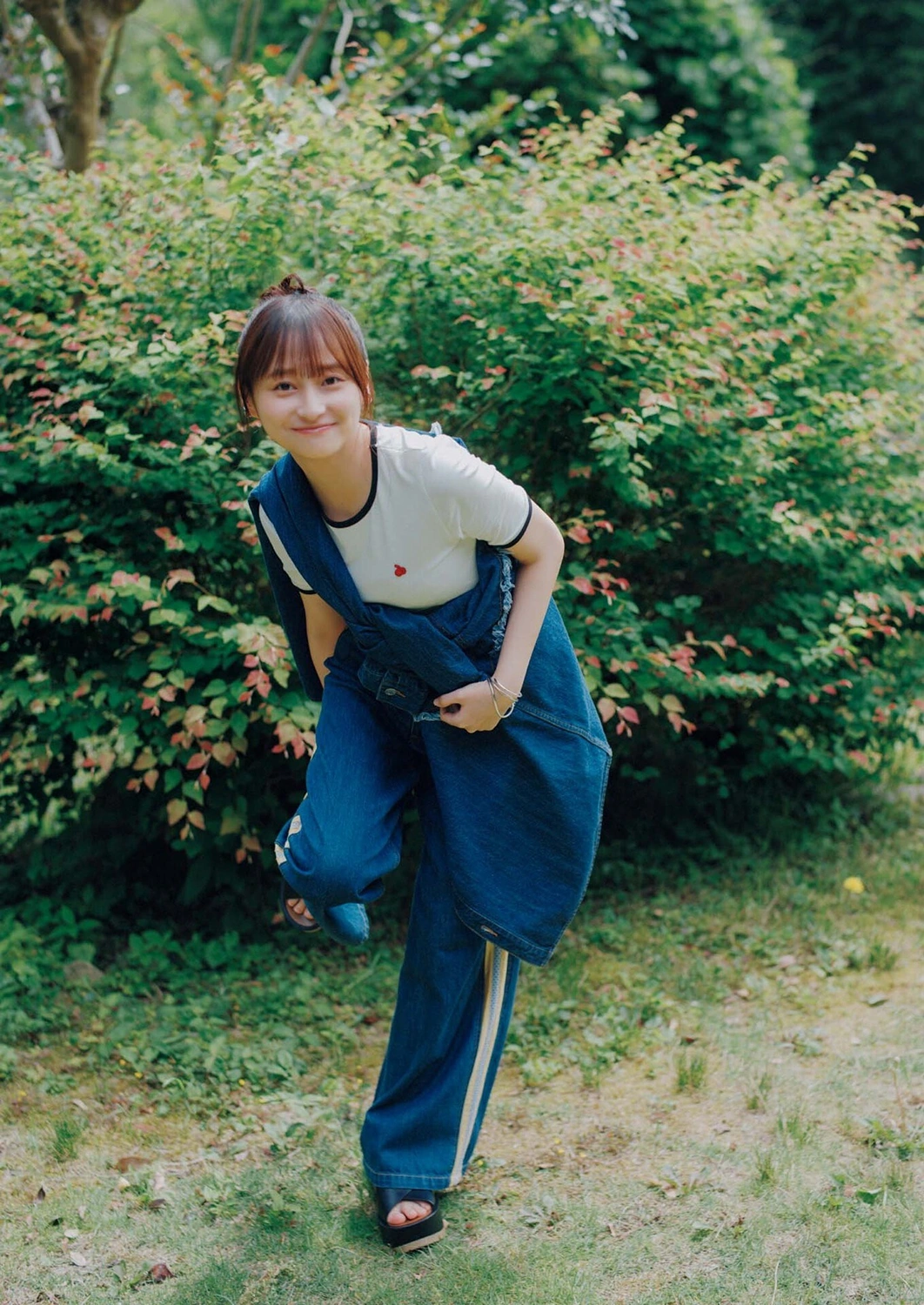 Yuuka Kageyama 影山優佳 – Big Comic Spirits 2026 No.43 (ビッグコミックスピリッツ 2026年43号) 8枚目