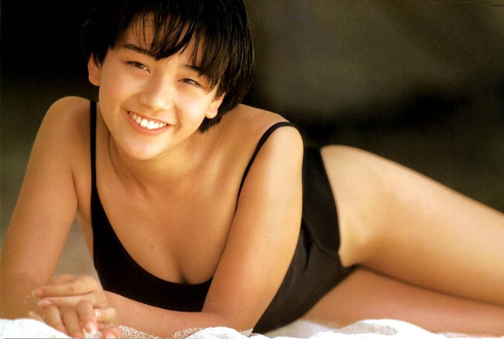 西田ひかる 懐かしのグラビア水着画像まとめ 19枚目