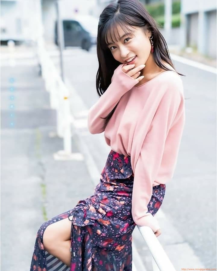小島瑠璃子 [ ”ハート撃ち抜き” 系女子 ]水着グラビア画像 5枚目