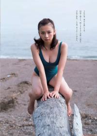 華村あすか グラビア水着画像美曲線。逸材、という言葉のほかはない。山形生まれの18歳。