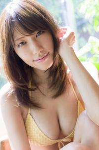 夏目ゆきグラビア水着画像 : 超大型新人 Gカップ美女の上京物語 )