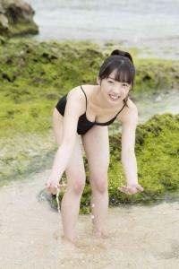 山岸理子グラビア水着画像 レオタード水着黒 正統派っを堪能せよ つばきファクトリー