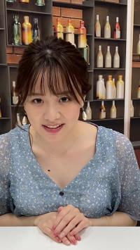 森香澄 女子アナ谷間画像①