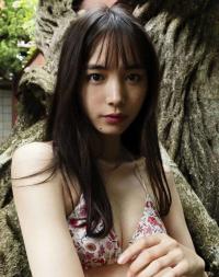 井桁弘恵 グラビア水着画像①