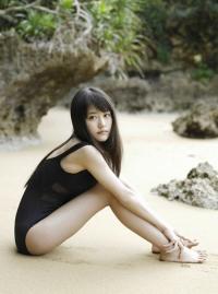 髙野真央 最新グラビア水着画像③