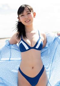 林田百加 世界初 光るハイレグ水着 2021