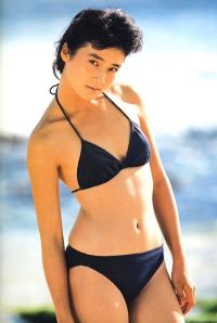 安田成美 水着グラビア女優