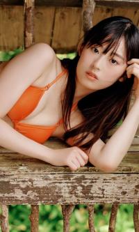 井本彩花 水着グラビア 仮面ライダーリバイスヒロイン