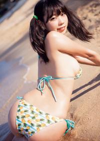 青山ひかる グラビア水着画像①