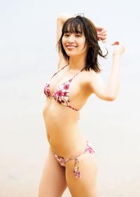 浅川梨奈 水着ビキニ画像 ビーチ