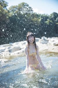 東村芽依(日向坂46)最新グラビア水着画像