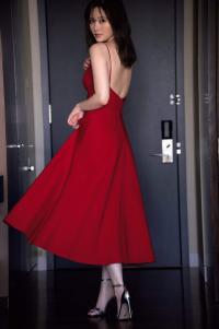白石麻衣 美肌ショット!