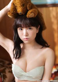 鈴木聖 ベールを脱いだ 彼女こそグラビア界の新たな至宝! - 芸能アイドルモデル女優水着画像集