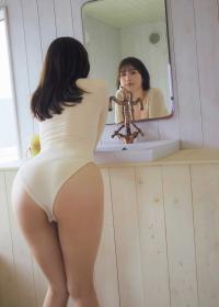 雪平莉左【水着画像】『踊る!さんま御殿!!』出演 美人すぎるラウンドガール”をフェチ撮 - 芸能アイドルモデル女優水着画像集