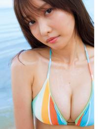 佐野ひなこ モデル 女優 グラビアとマルチに活躍する28歳の最新写真集から極上のスペシャルショット