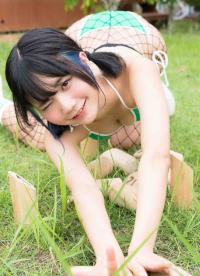 かれしちゃんのきわどい水着画像!!