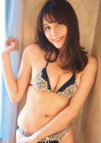 小日向ゆか Fカップの有村架純はグラビア界を脱兎のごとく駆け上がる - 芸能アイドルモデル女優水着画像集