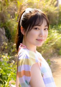 石川澪 最新グラビア画像②