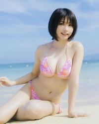 えなこ in沖縄 抜群のスタイルを解放!【水着画像 - 芸能アイドルモデル女優水着画像集