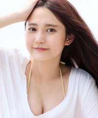 鈴木くるみ(AKB48)最新グラビア水着画像②