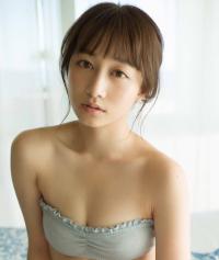 福島雪菜 劇団女優のグラビア水着画像