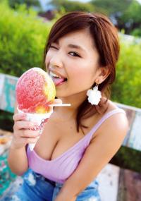 伊織いお 最新グラビア水着画像②
