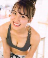 志田音々 最新グラビア水着画像⑬