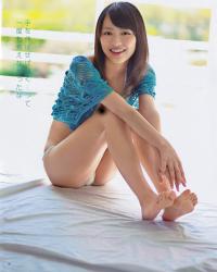 内田理央 グラビア水着画像④