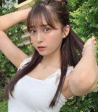 小山璃奈(小山リーナ)グラビア水着画像①
