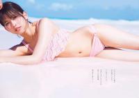 渡邉理佐(櫻坂46)グラビア水着画像②