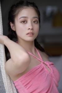 橋本環奈 最新グラビア画像④