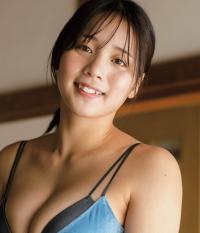 山岡雅弥 最新グラビア水着画像②